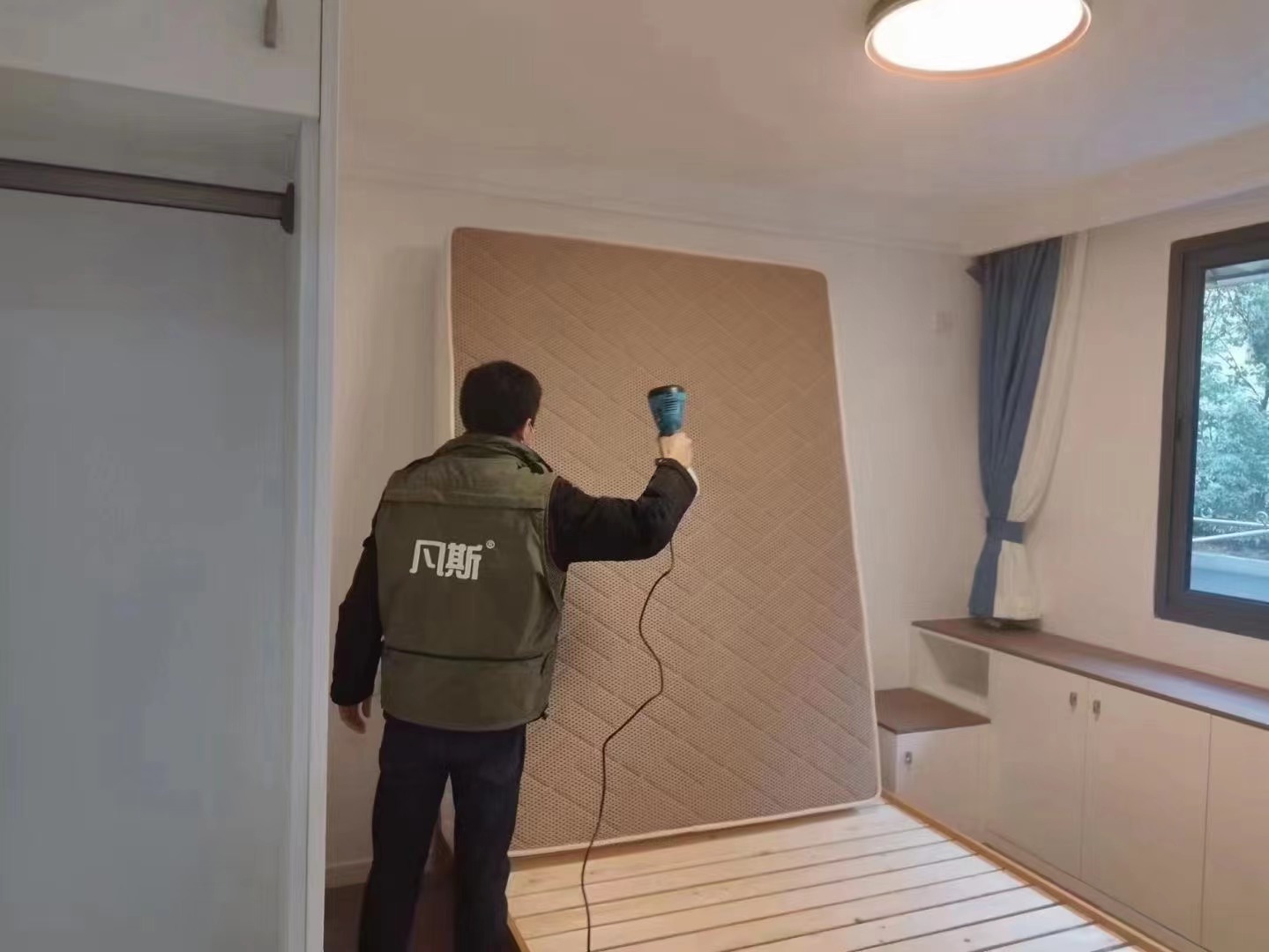 鞋子味道太大，影響生活了怎么辦