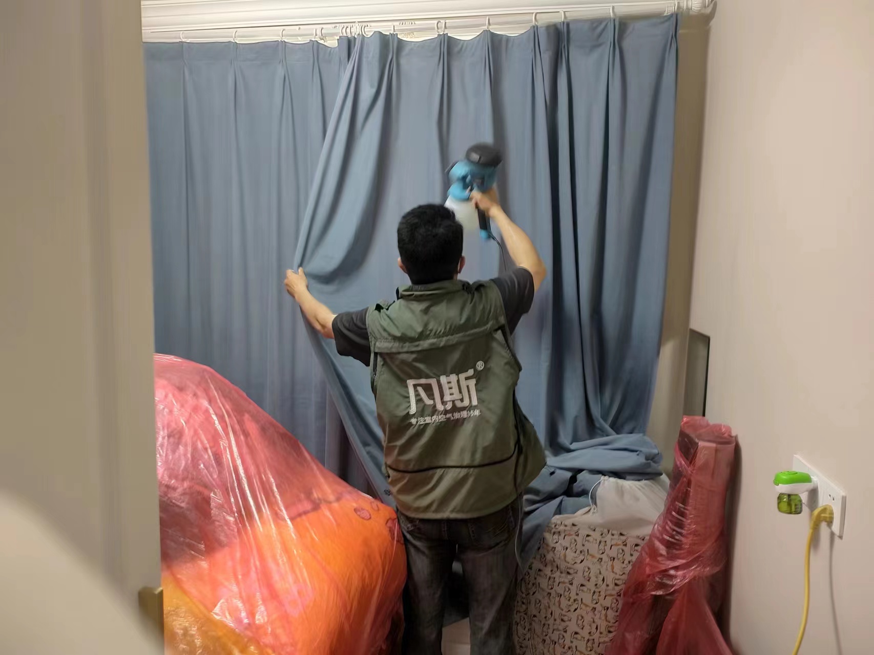 如何選擇全屋定制的板材，才能讓室內(nèi)甲醛含量最低